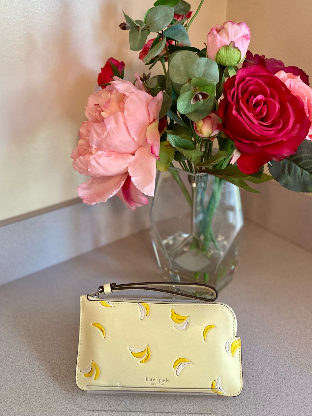 Kate Spade Zippy Banana Wristlet